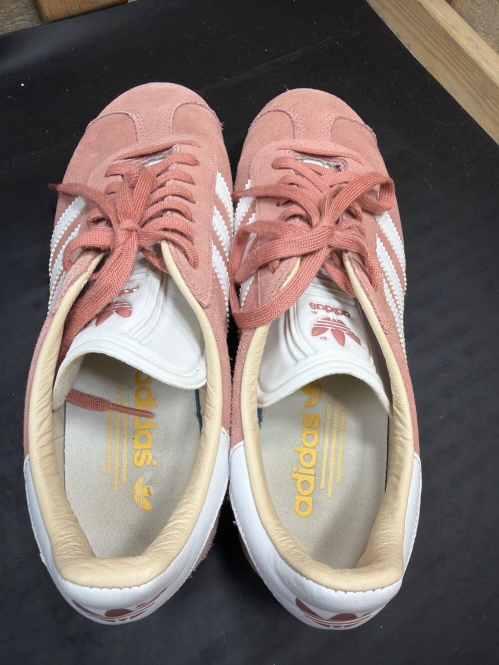 Adidas Originals Gazelle Womens Size 8.5 Pink Suede Sneakers Shoes CQ2186 EUR 40 - Picture 6 of 8